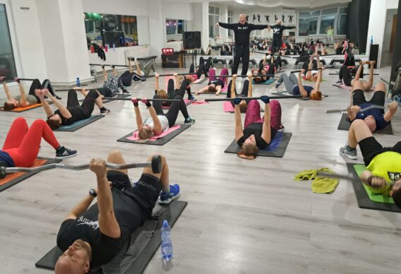 AEROBIC S KÁJOM
